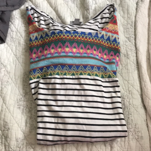 Avenue 26/28 unique black white strip embroidered - Picture 4 of 8